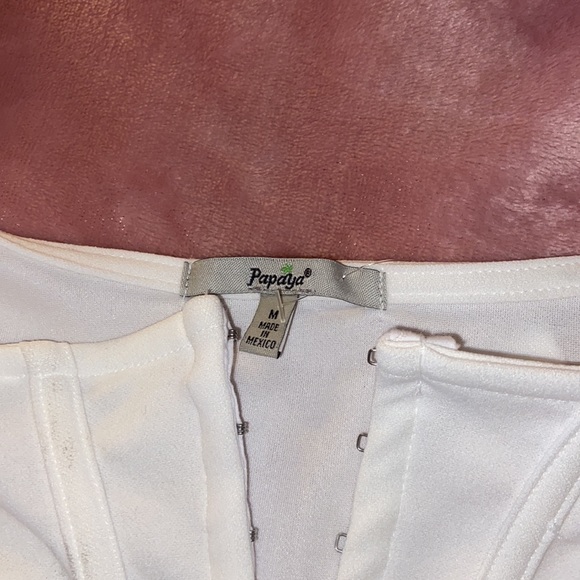 WHITE TOP - Picture 2 of 3